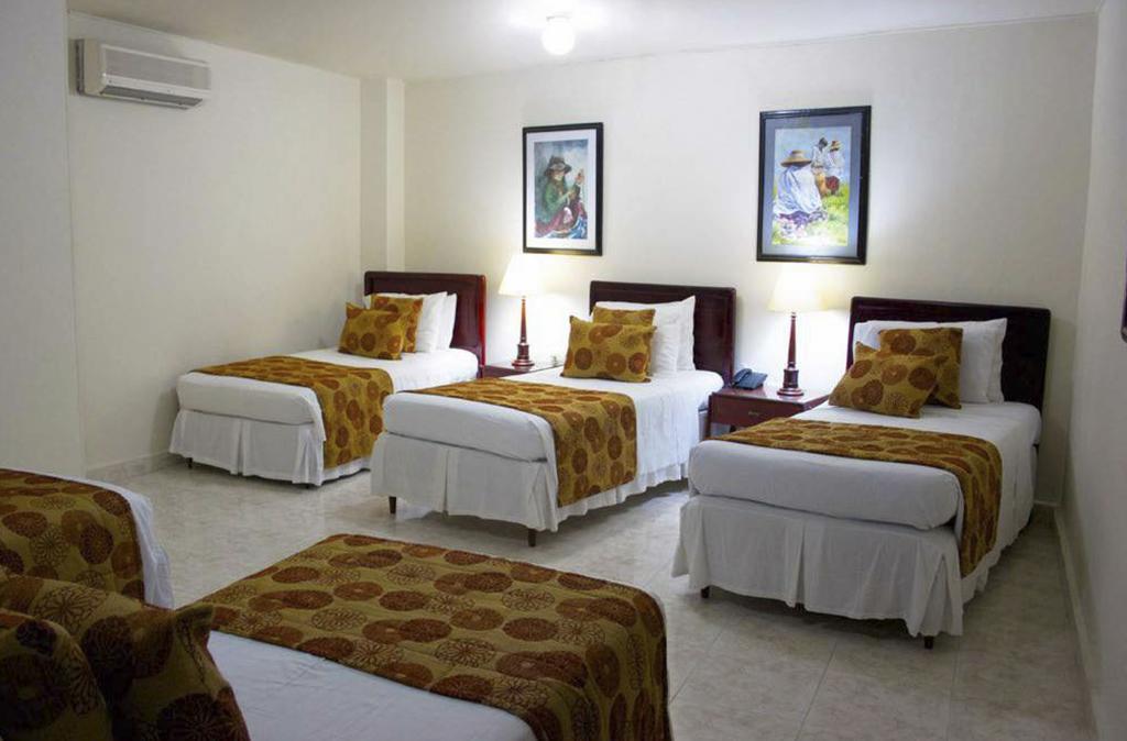 Hotel San Carlos Barrancabermeja Extérieur photo