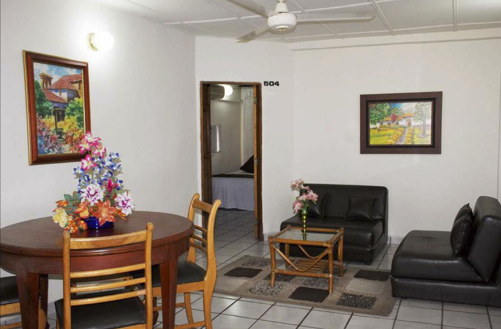 Hotel San Carlos Barrancabermeja Extérieur photo